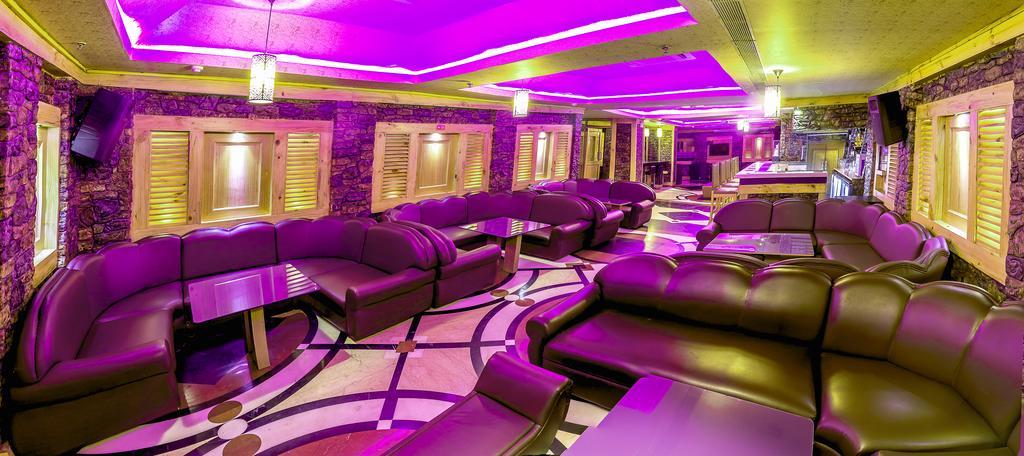 Hotel Benzz Park Chennai Eksteriør billede