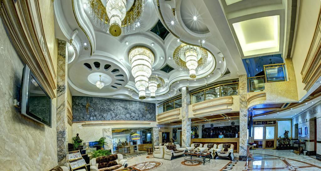Hotel Benzz Park Chennai Eksteriør billede